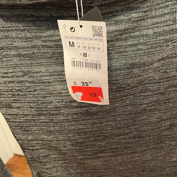 NWT Zara Top - Picture 3 of 3